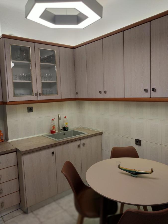 Anibo Studios And Apartments Zero Point 46 Tesalonika Bagian luar foto