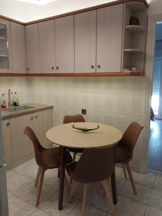 Anibo Studios And Apartments Zero Point 46 Tesalonika Bagian luar foto