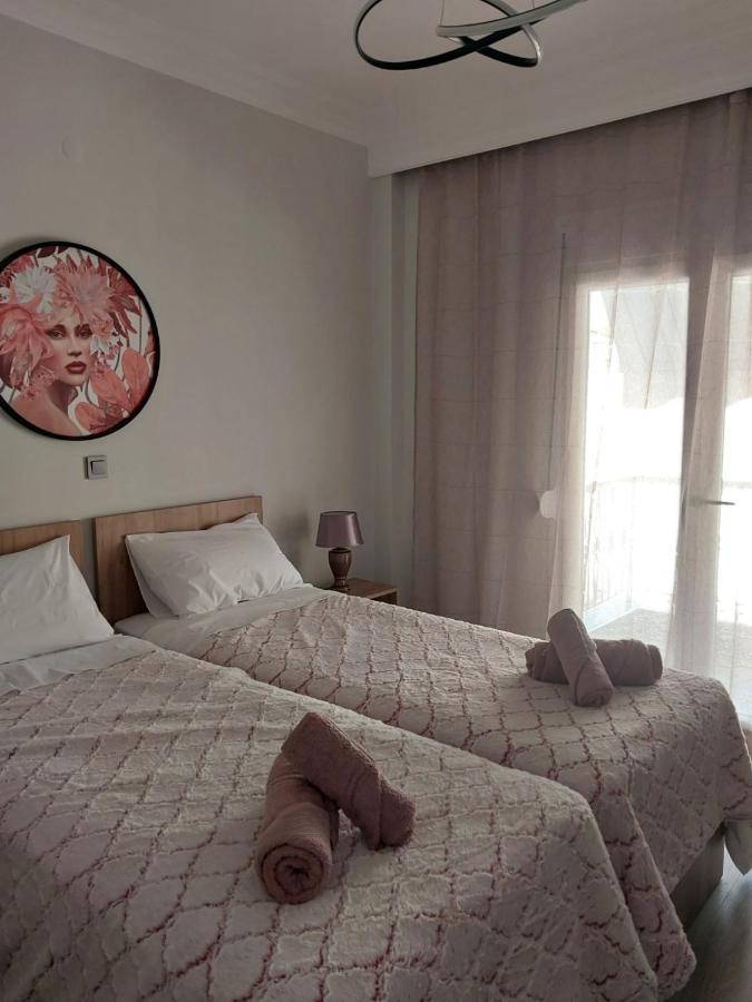 Anibo Studios And Apartments Zero Point 46 Tesalonika Bagian luar foto
