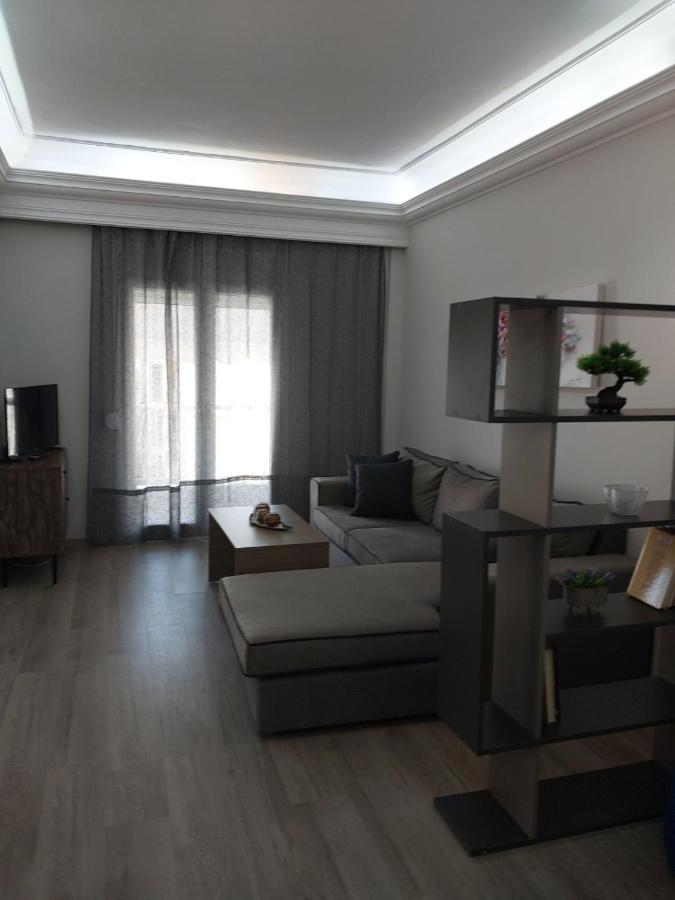 Anibo Studios And Apartments Zero Point 46 Tesalonika Bagian luar foto